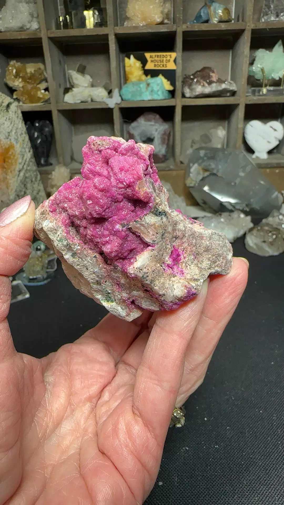 plant/Cobaltan calcite 3-0