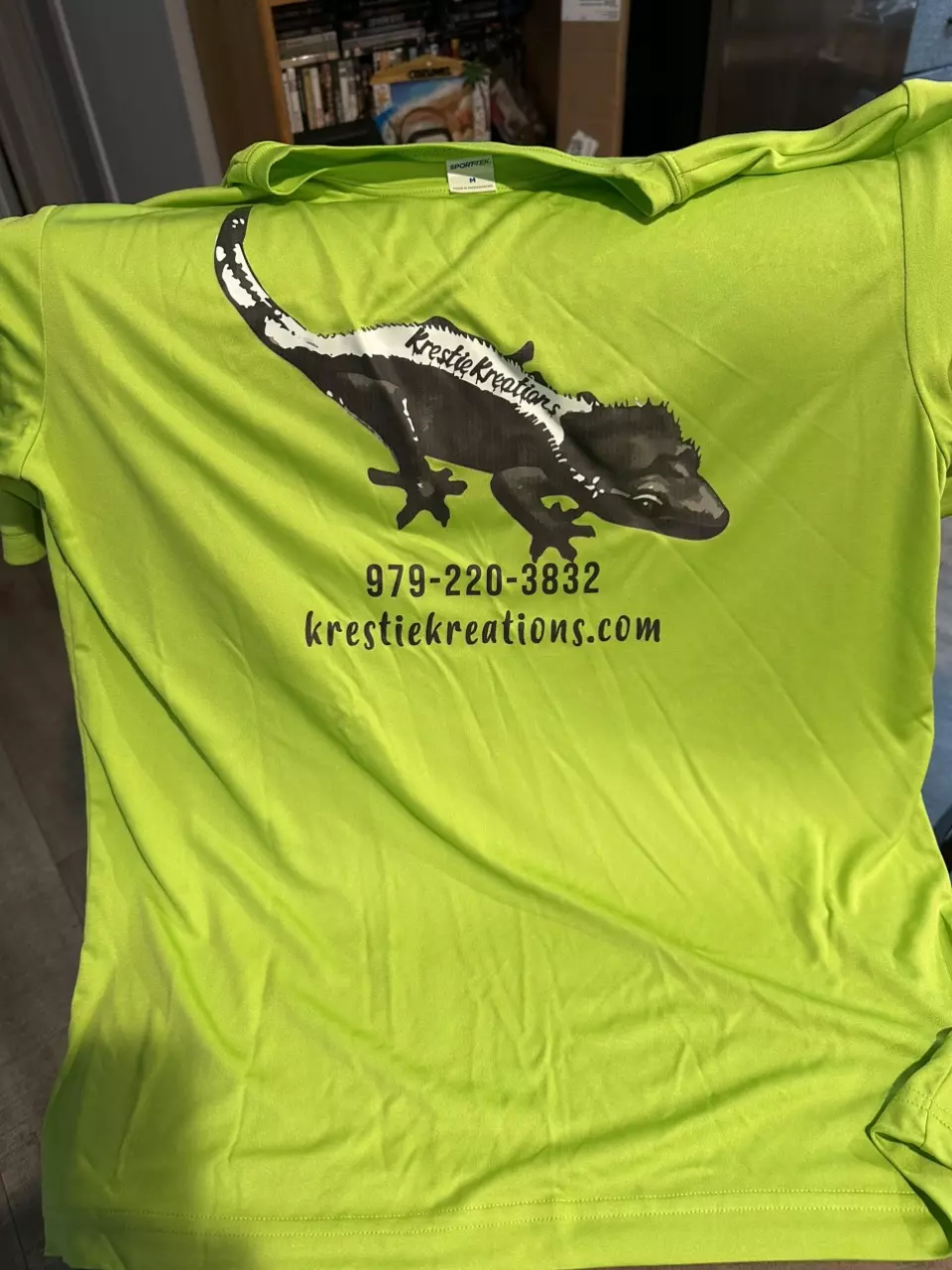 plant/Small Lime Green Krestie Shirt-0