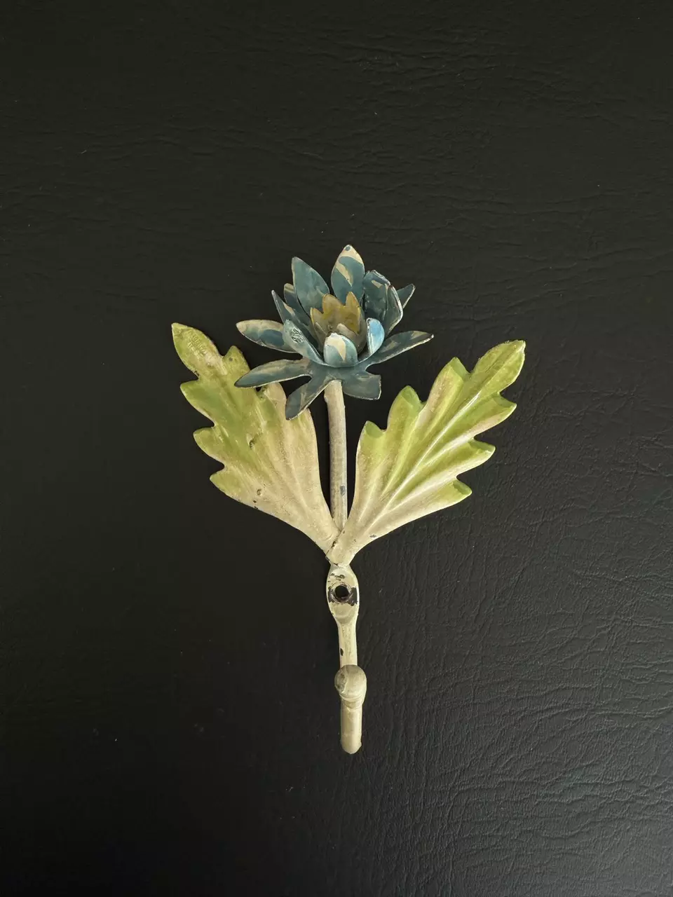 plant/Italian Toleware Metal Hook-1