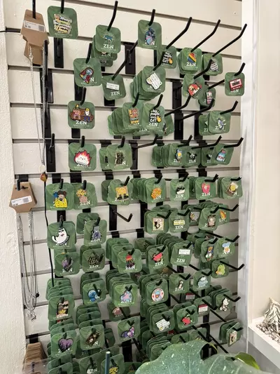 plant/Surprise! Youre getting pinned!-0-thumbnail