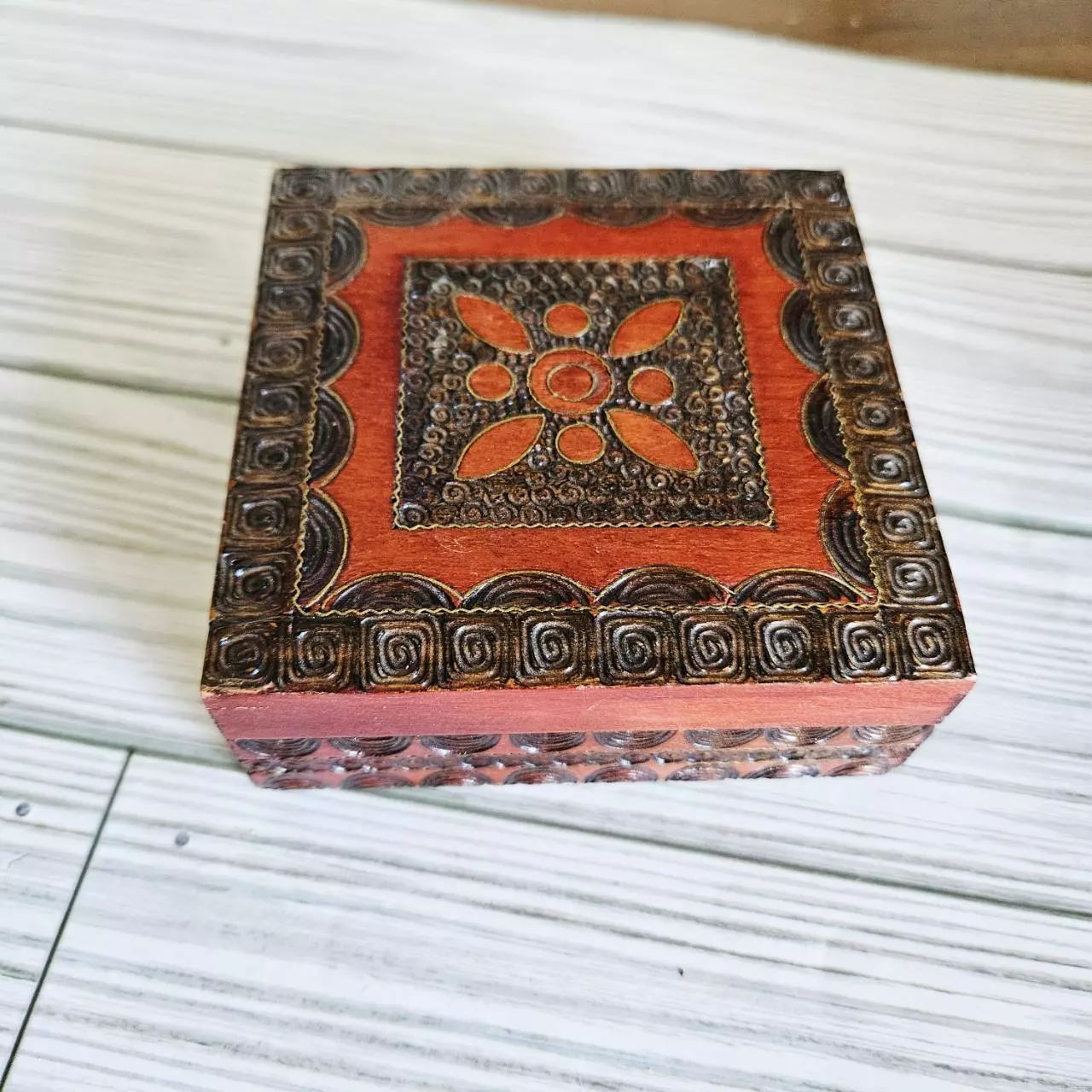 plant/Wood Trinket Box-0