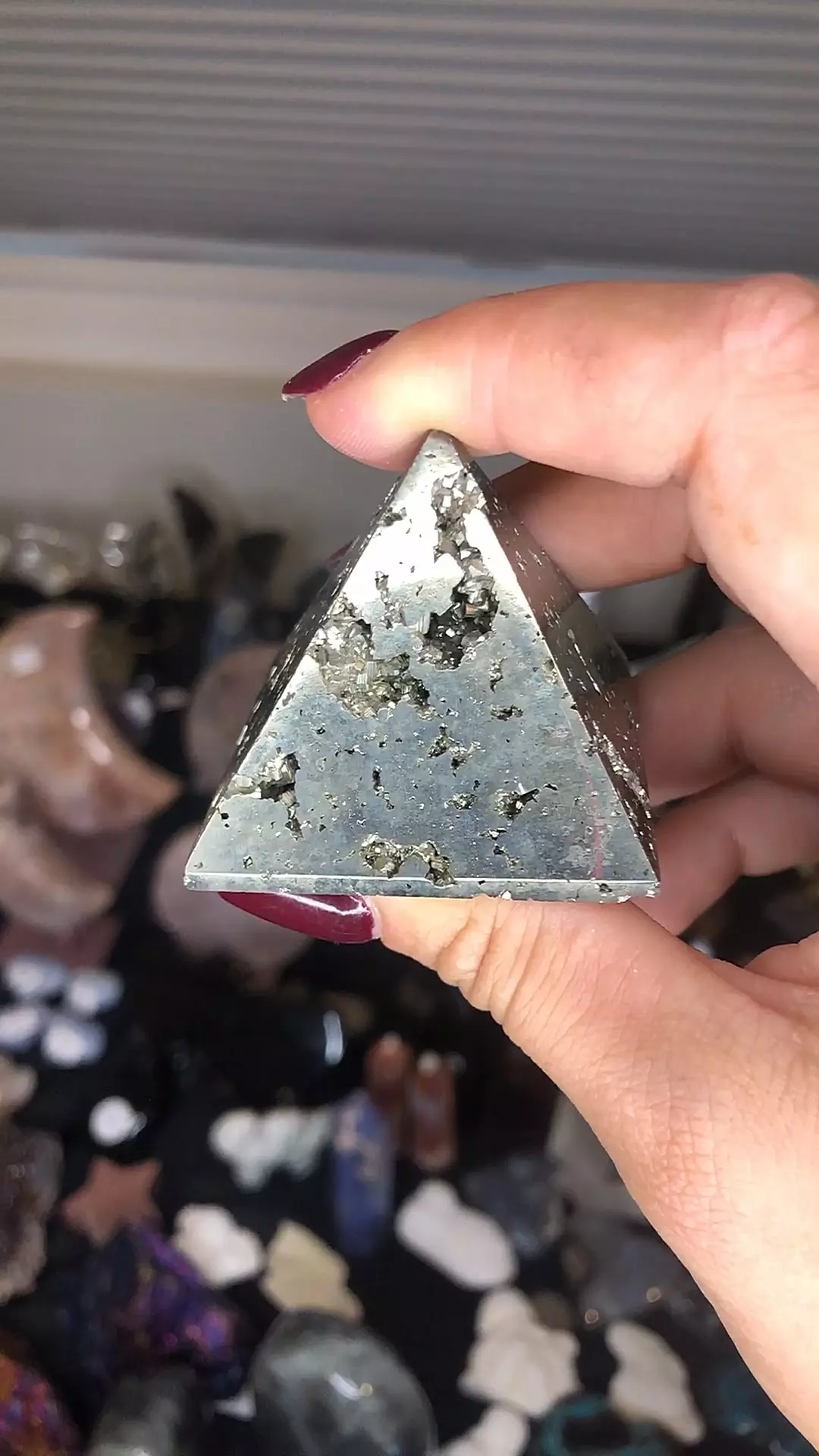 plant/Peruvian pyrite pyramid B-0