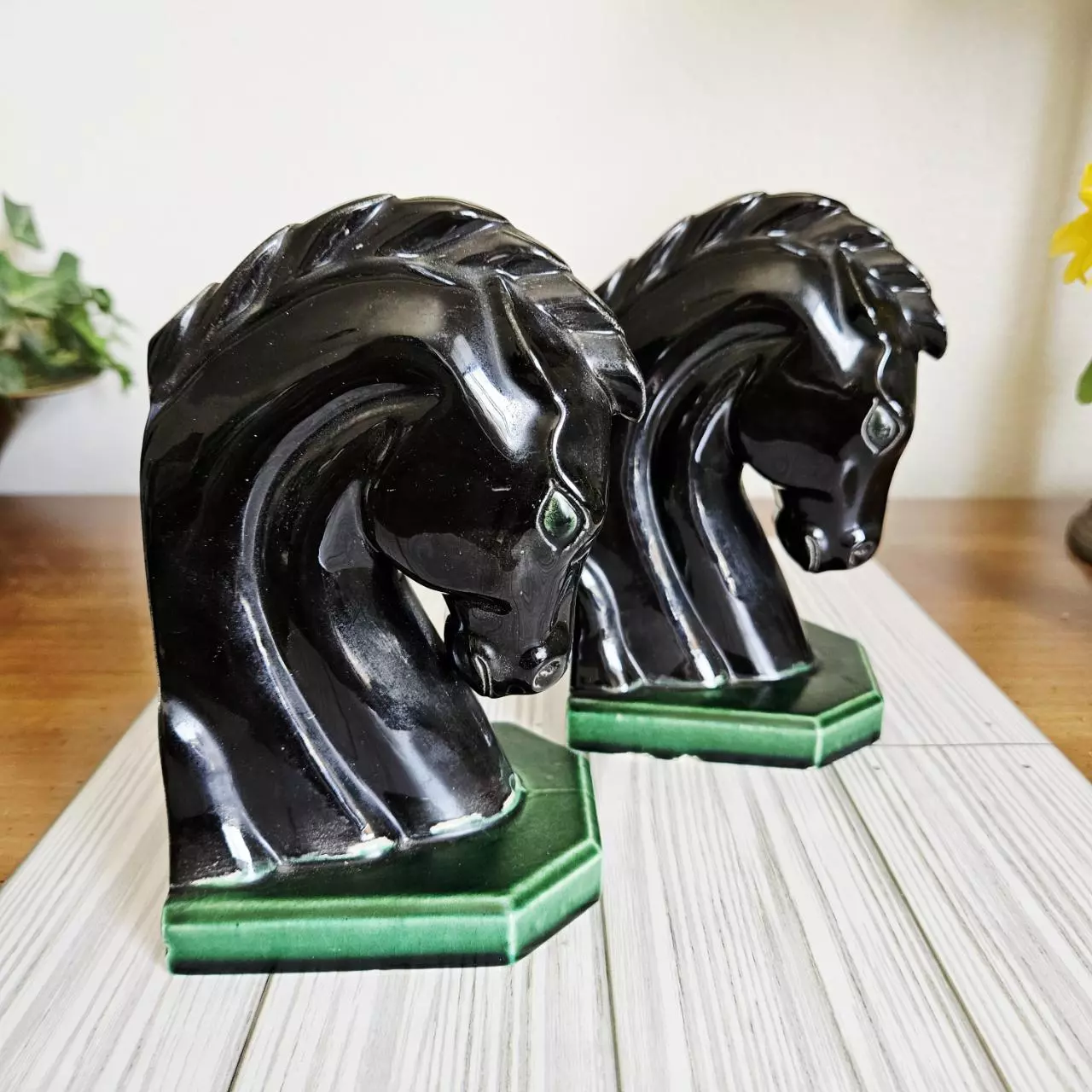 plant/Hobbyist Ceramic Horse Head Bookends-1