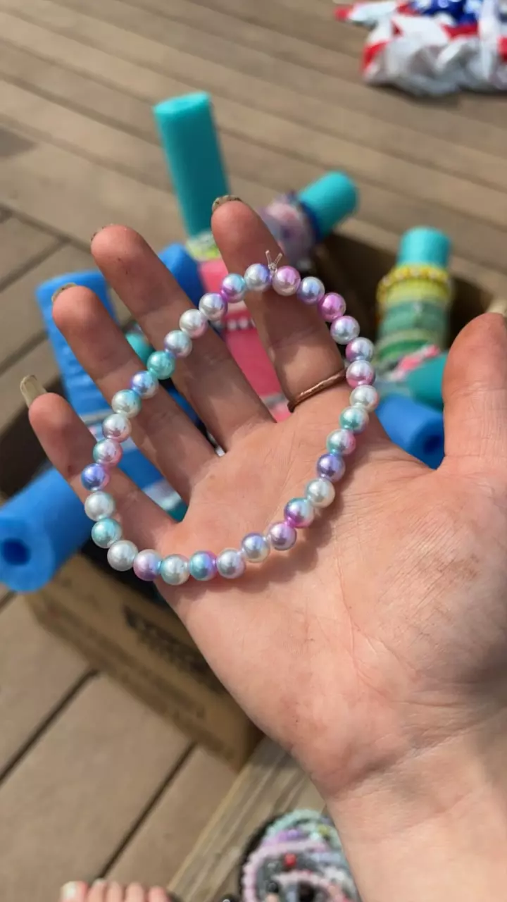 plant/M faux iridescent pearl bracelet-0
