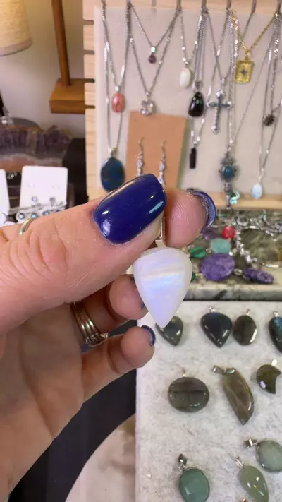 plant/moonstone-0-thumbnail