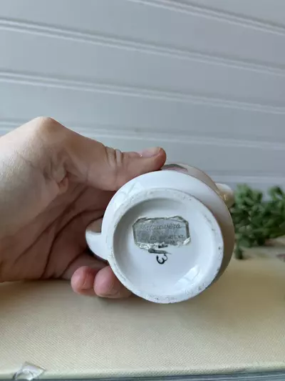 plant/vintage Primavera porcelain measuring cup with a berries-3-thumbnail