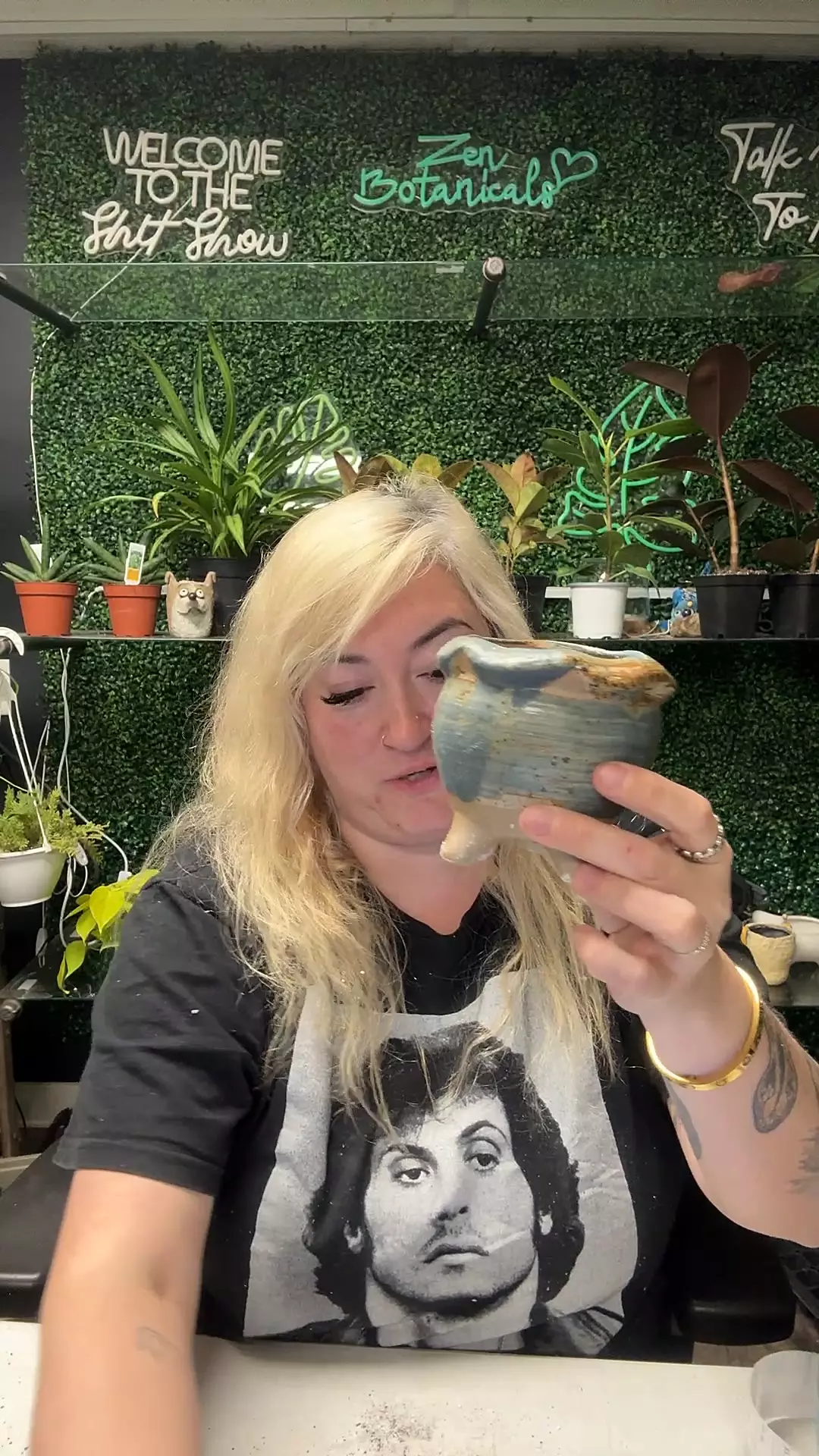 plant/blue footed pot-0