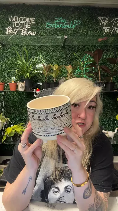 plant/Aztec pot cache-0-thumbnail