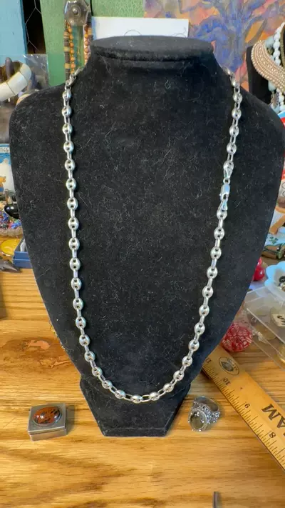 plant/Gucci link-0-thumbnail