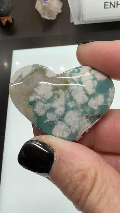 plant/green flower-0-thumbnail