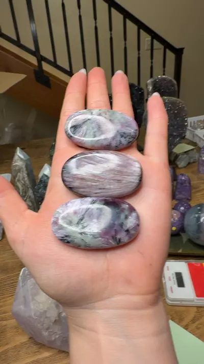 plant/specimen Charoite palm-0-thumbnail