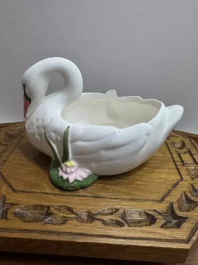 plant/Vintage Ceramic Swan And Lilly Pad Planter-0-thumbnail