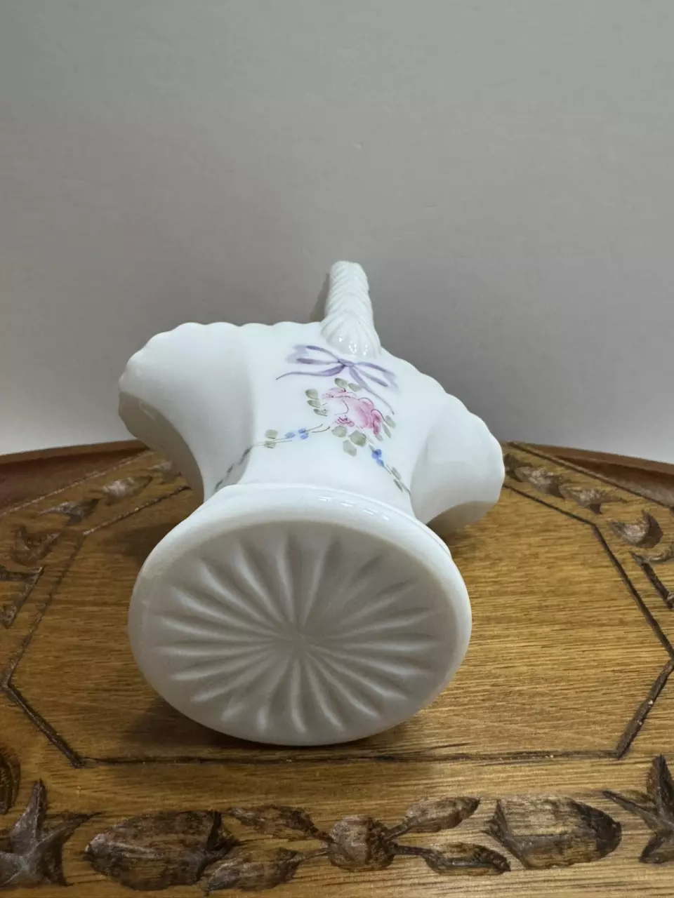plant/Westmoreland Milk Glass Hand-Painted Roses & Bows Basket-1