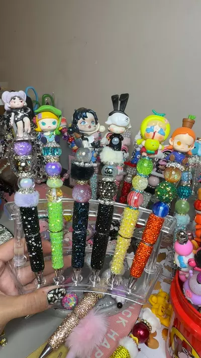 plant/All bling pen w character add-on-0-thumbnail