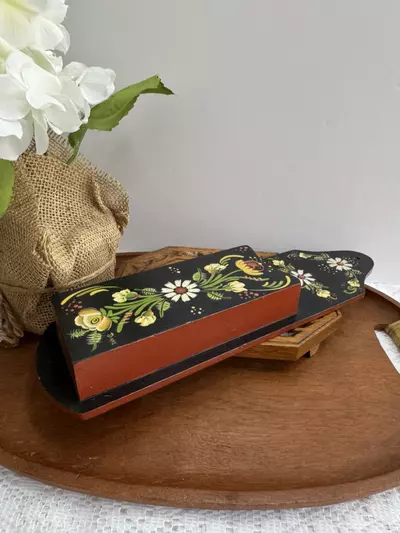 plant/Hand painted Rosemaling Floral design Wooden Match holder-1-thumbnail