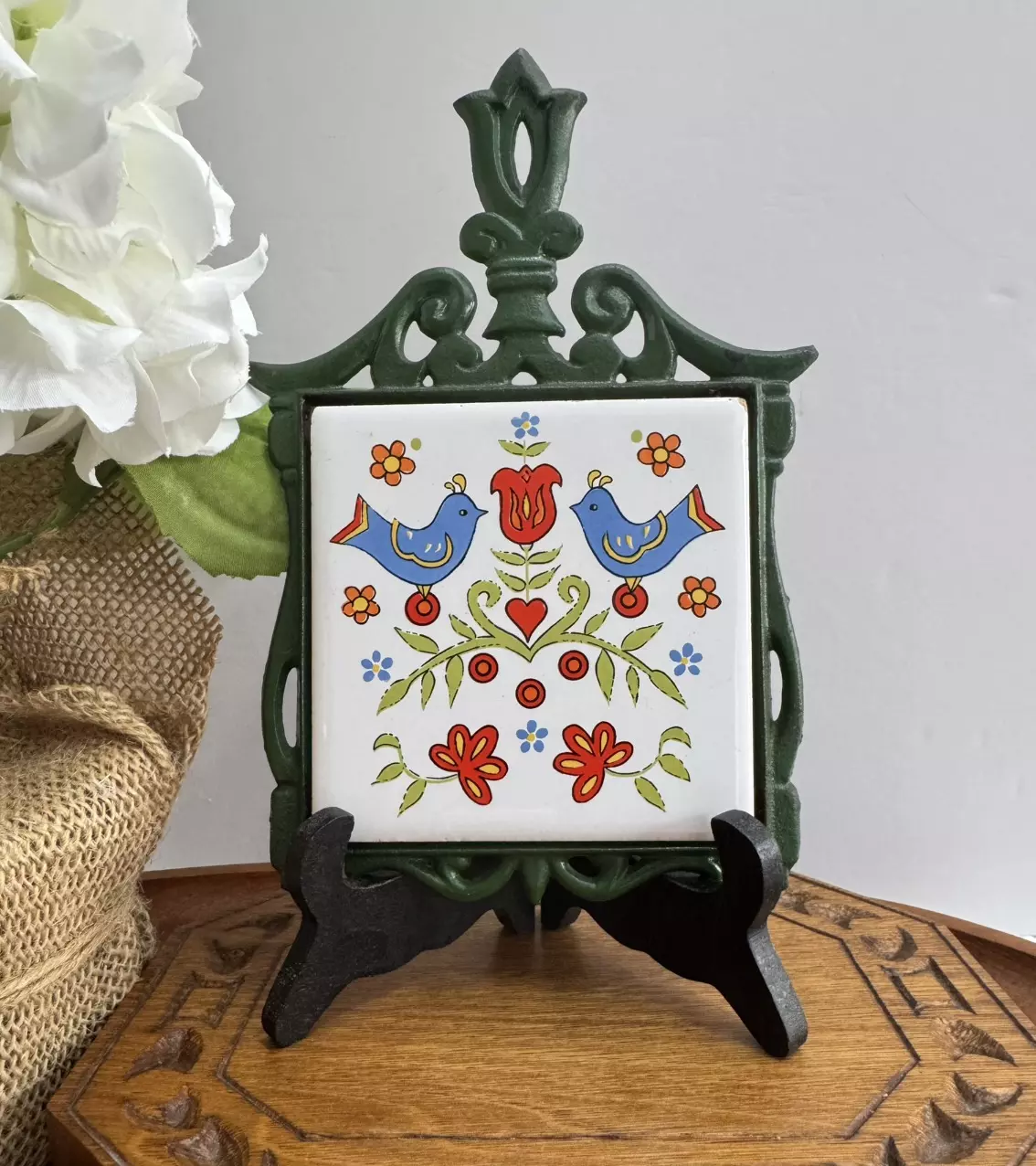 plant/Berggren Swedish folk art ceramic tile trivet-0