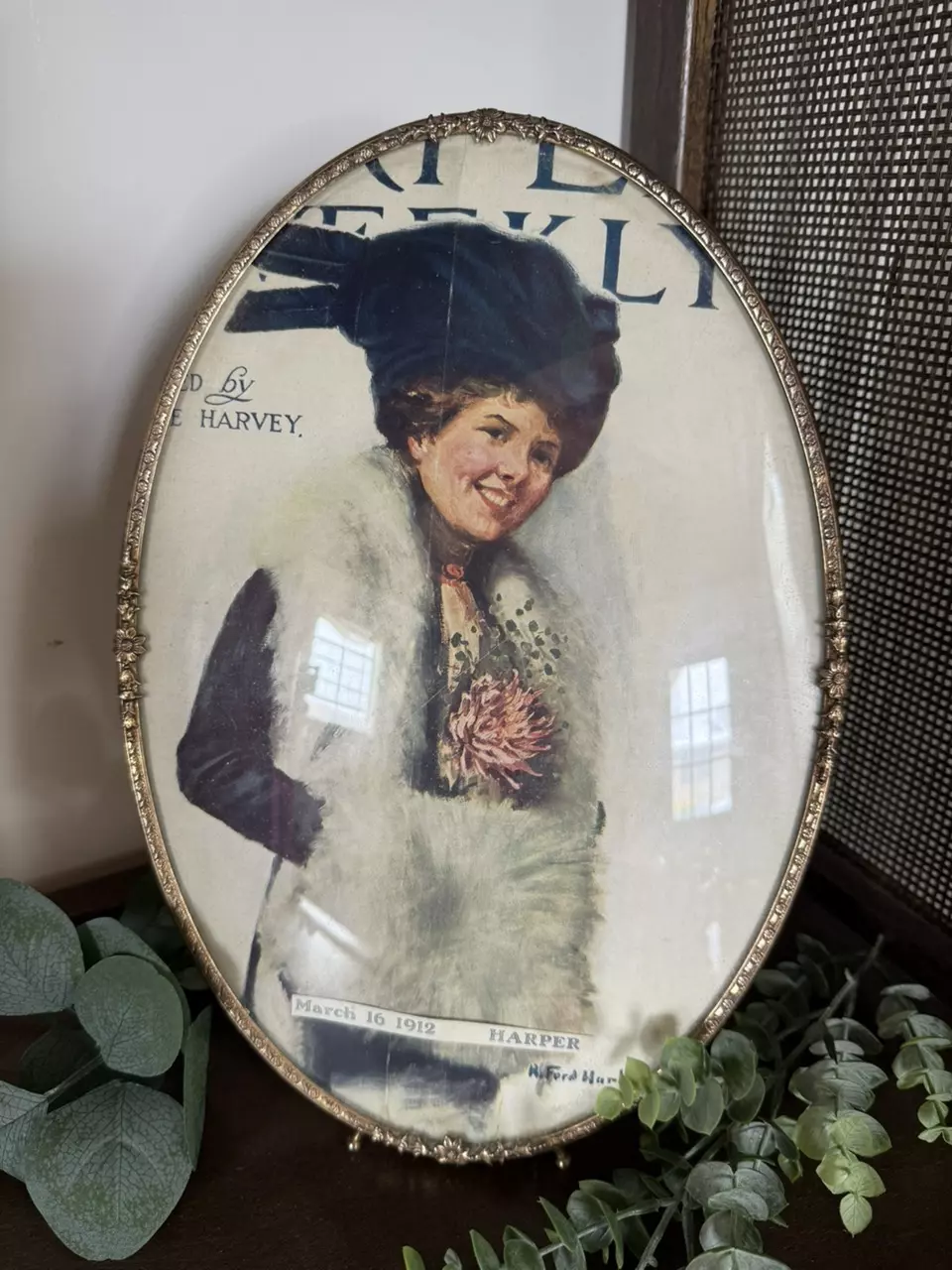 plant/Antique ornate oval frame-0
