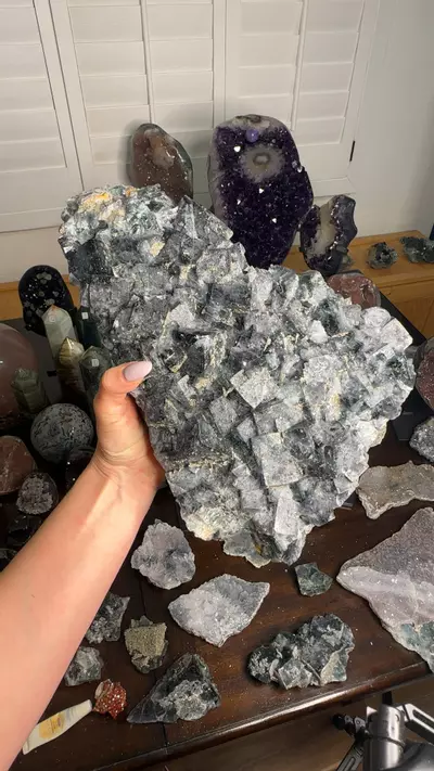 plant/Nigerian fluorite uv & daylight reactive-0-thumbnail