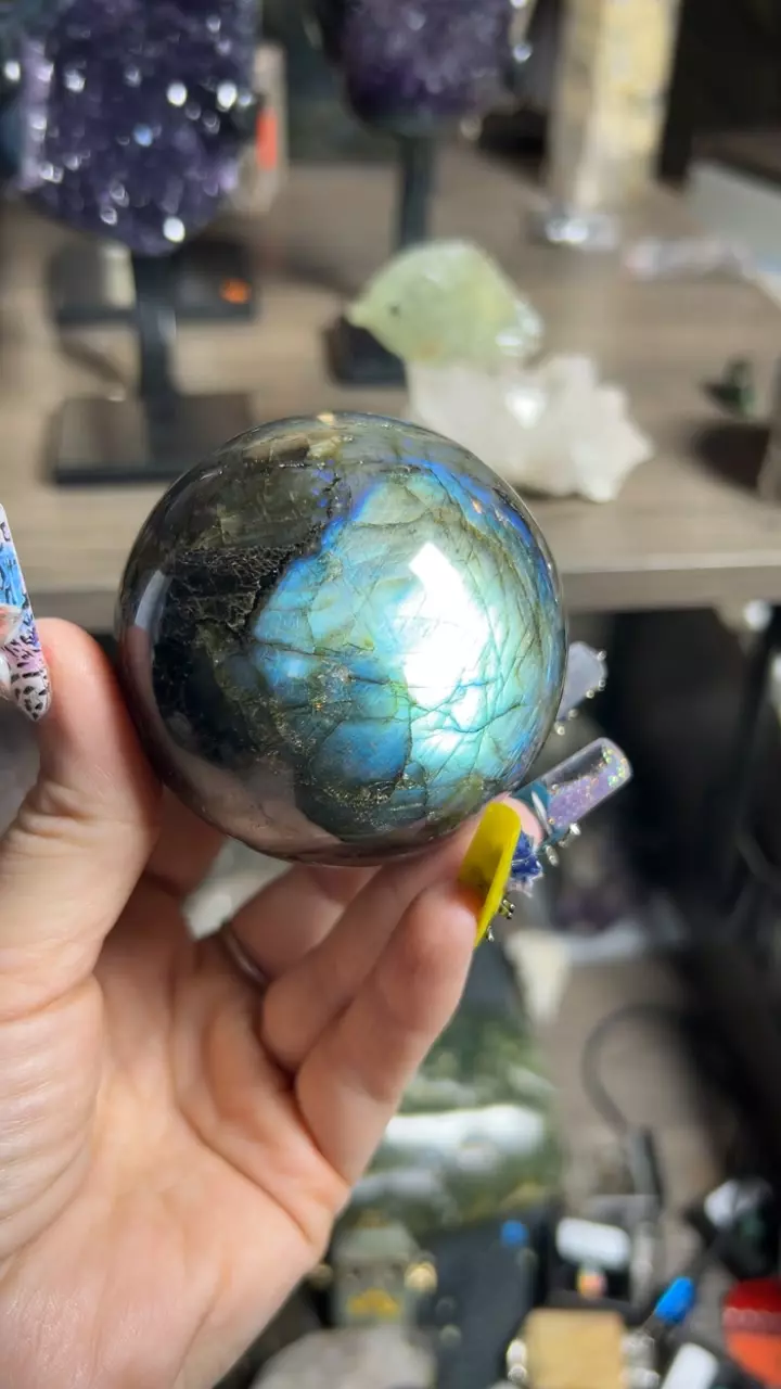 plant/Labradorite Sphere-0