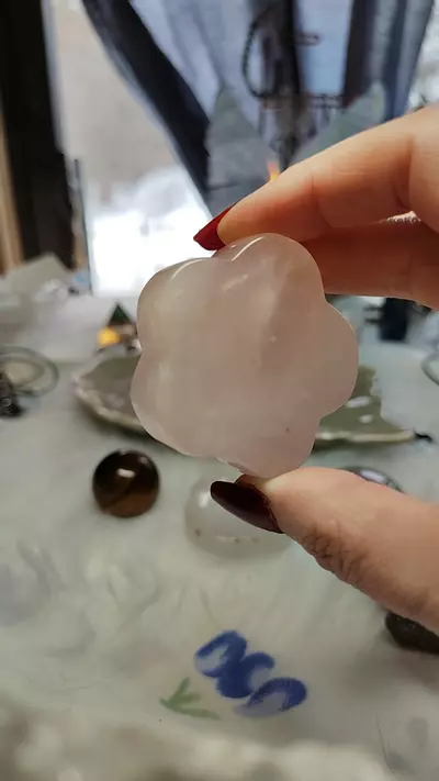 plant/rose quartz flower-0-thumbnail