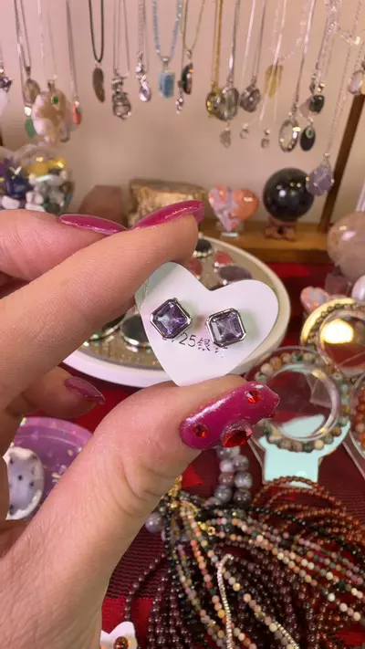 plant/amethyst earrings-0-thumbnail