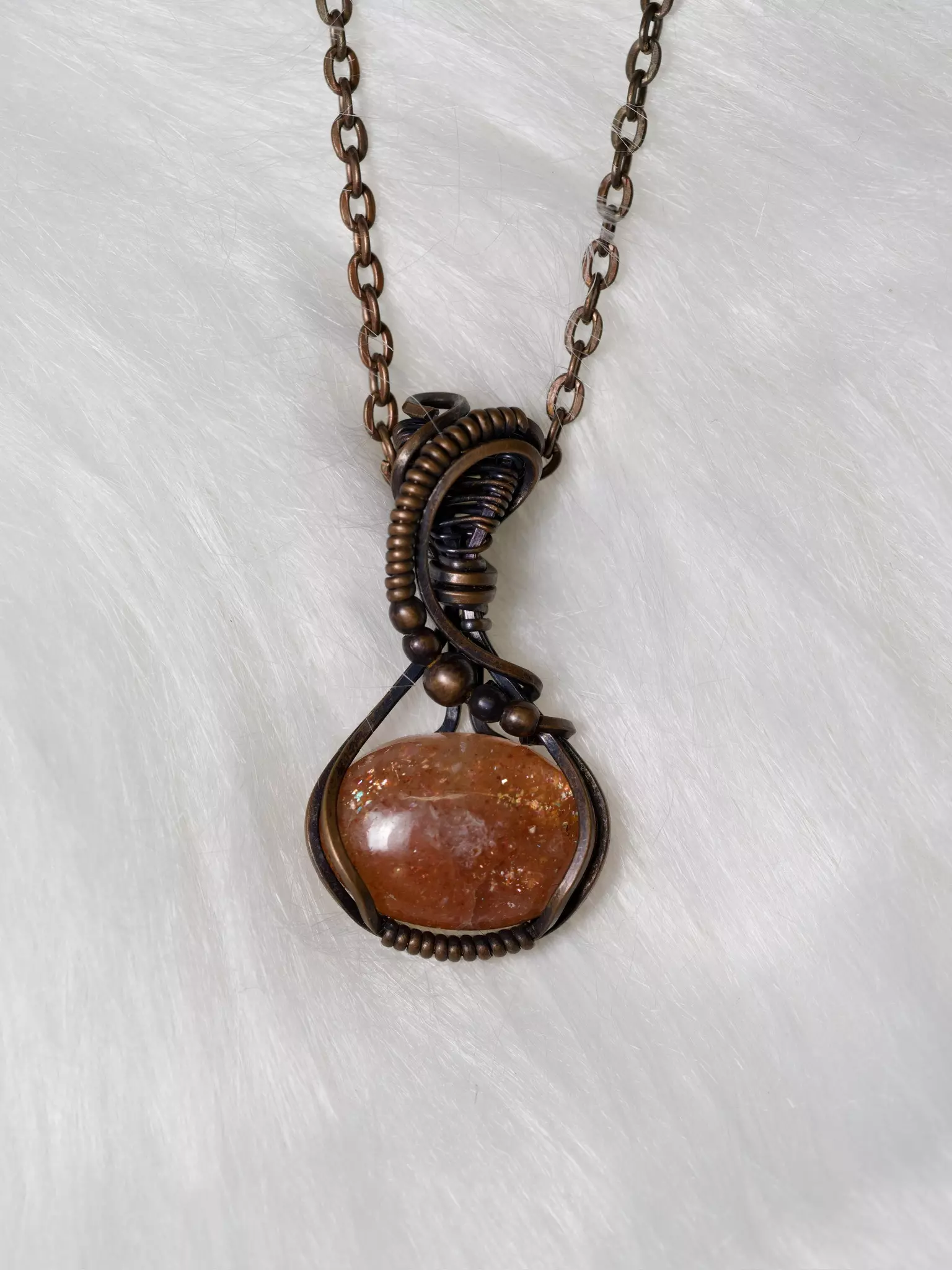 plant/Sunstone Copper Wired Pendant with Chain-0