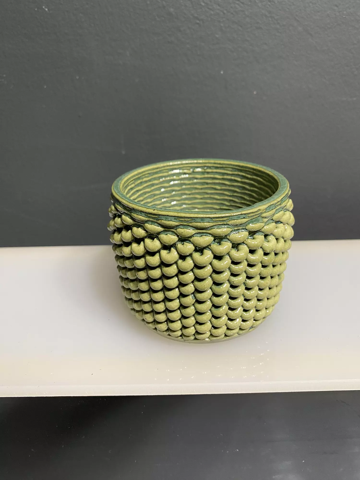 plant/3” Pentograph Med Loop Pot Emerald Falls-0