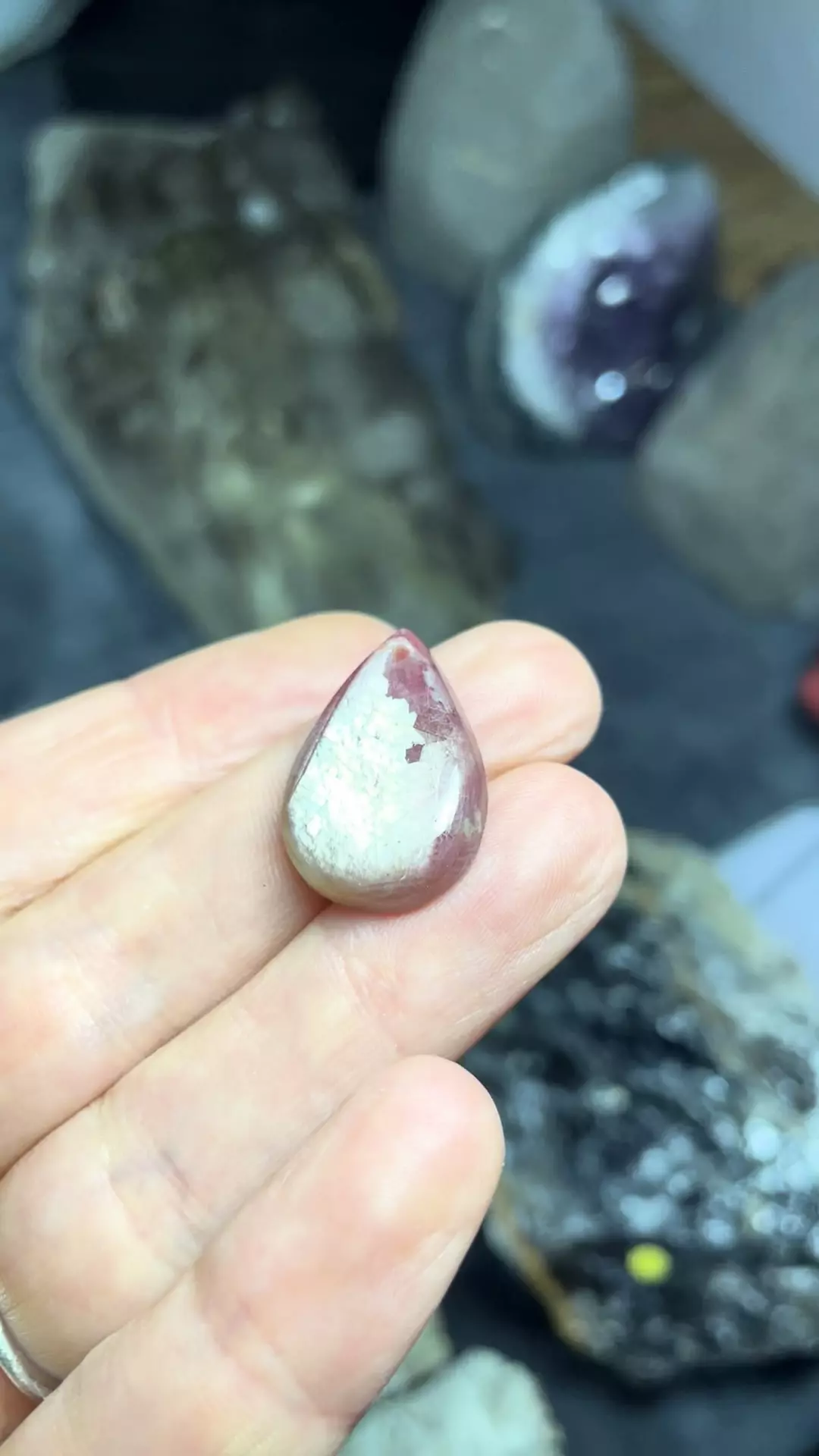 plant/Pink golden sheen obsidian with hole-0