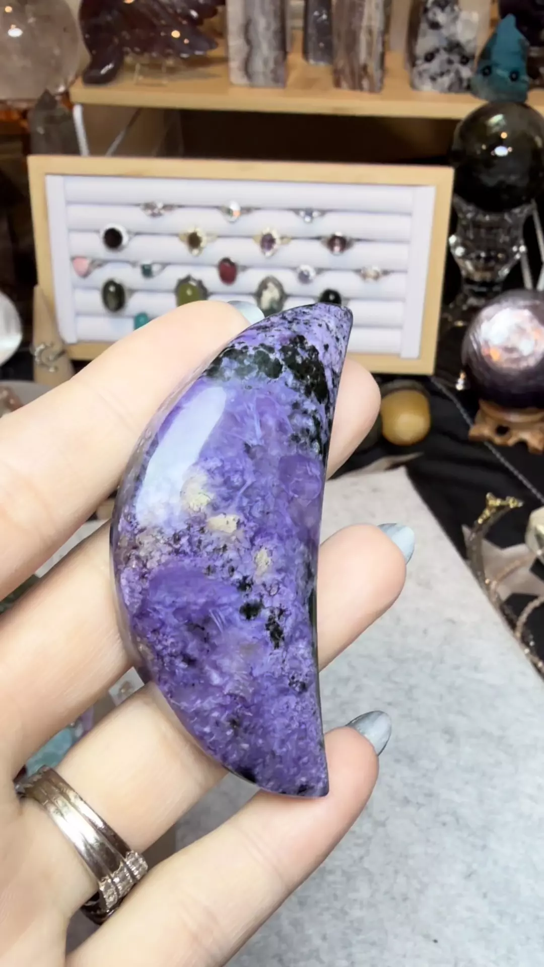 plant/charoite moon-2