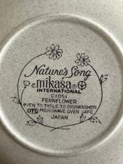 plant/Mikasa Fernflower bread Plate: 1970s Floral Stoneware-1-thumbnail