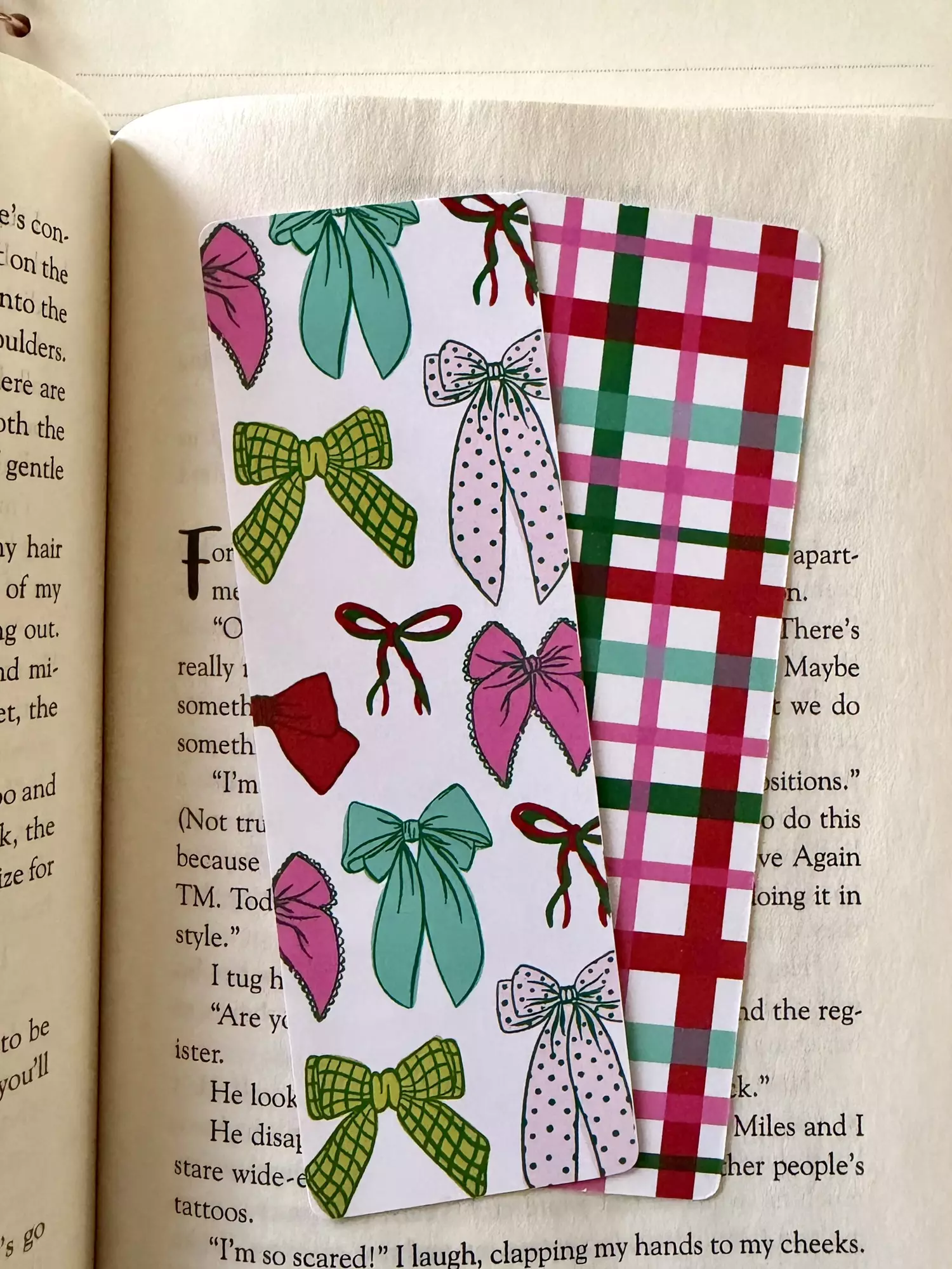 plant/Preppy Christmas bows bookmark-0