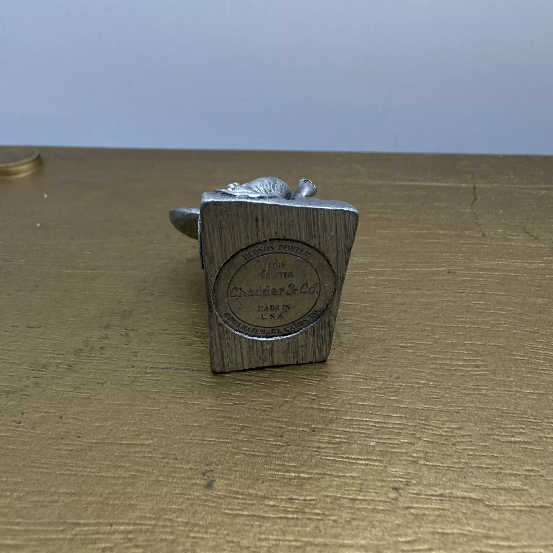 plant/Vintage 1983 Hudson Fine Pewter for Hallmark Mouse on Cheese Figurine-3