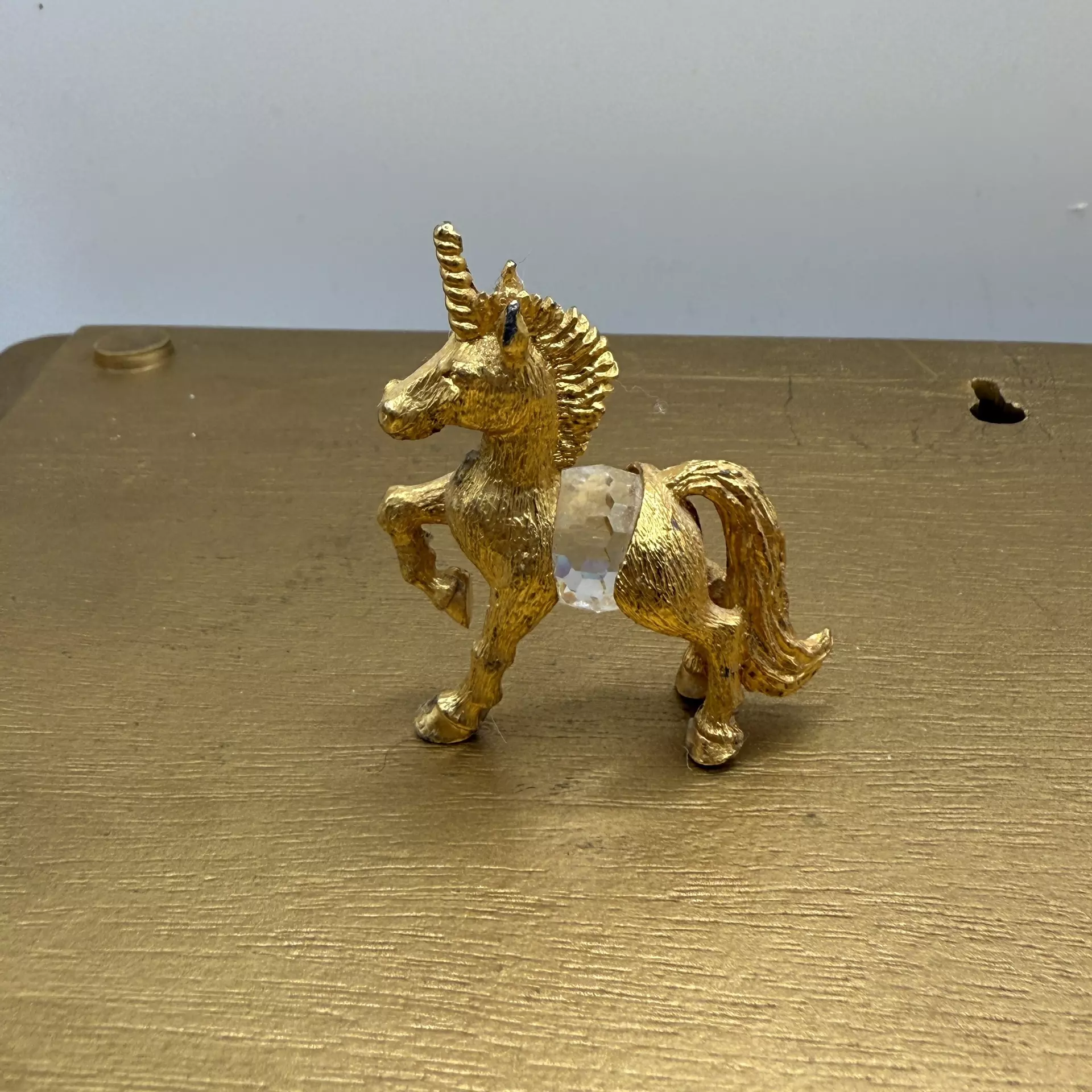 plant/Vintage Miniature Gold Plated Metal Unicorn w Faceted Crystal Belly 1983 IFS-1