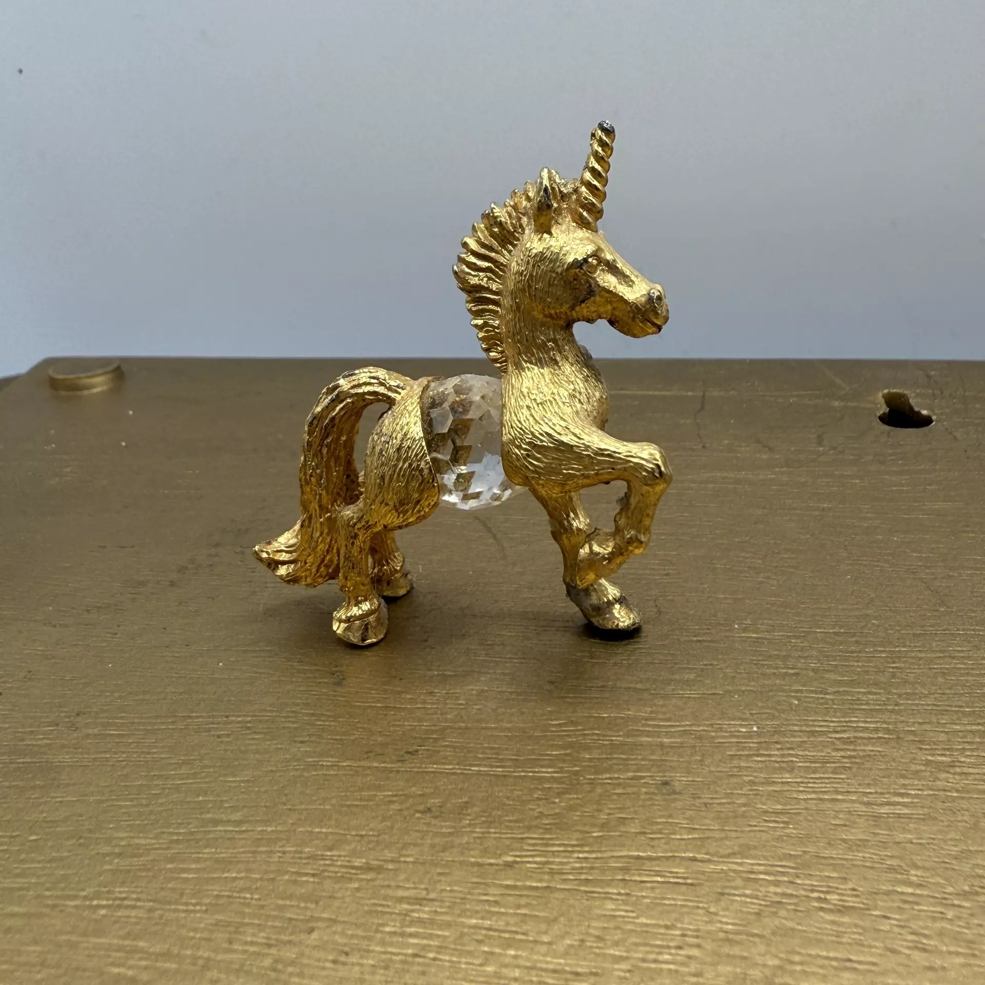 plant/Vintage Miniature Gold Plated Metal Unicorn w Faceted Crystal Belly 1983 IFS-0