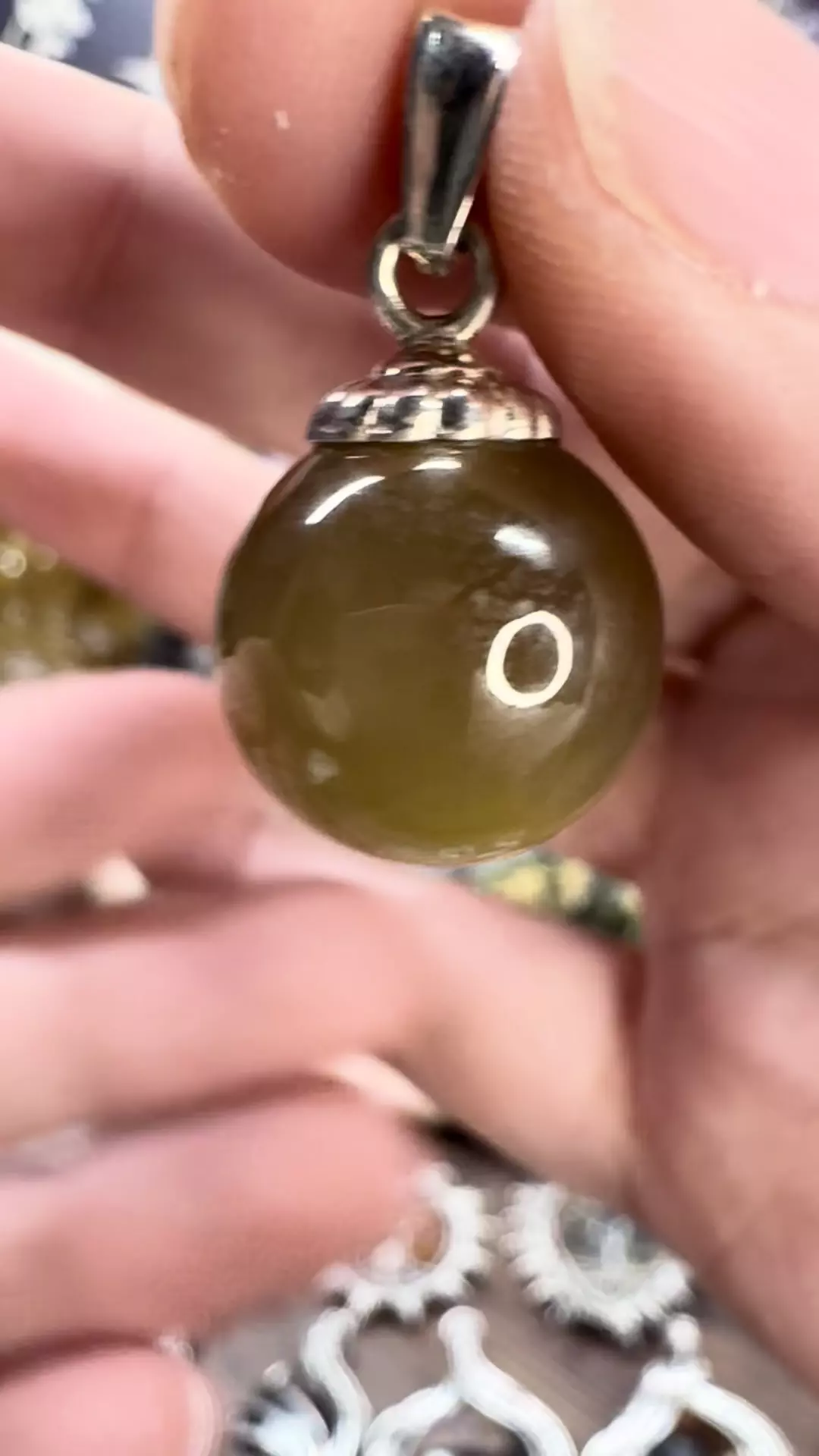 plant/$10| Green Jade Pendant #3-1