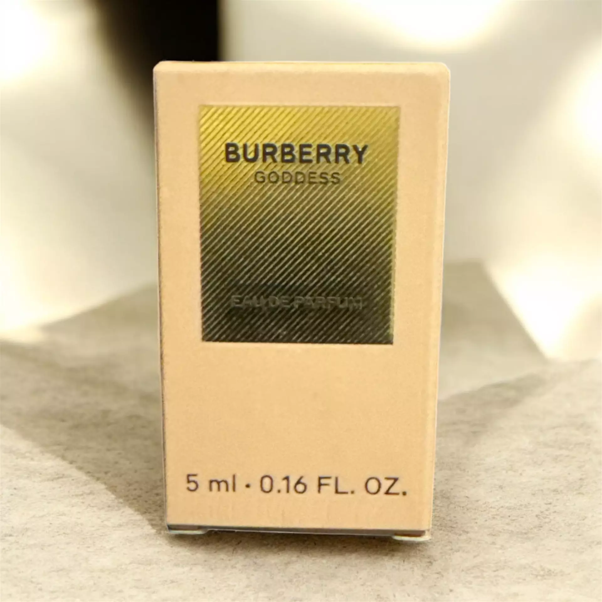 plant/Burberry Goddess-0