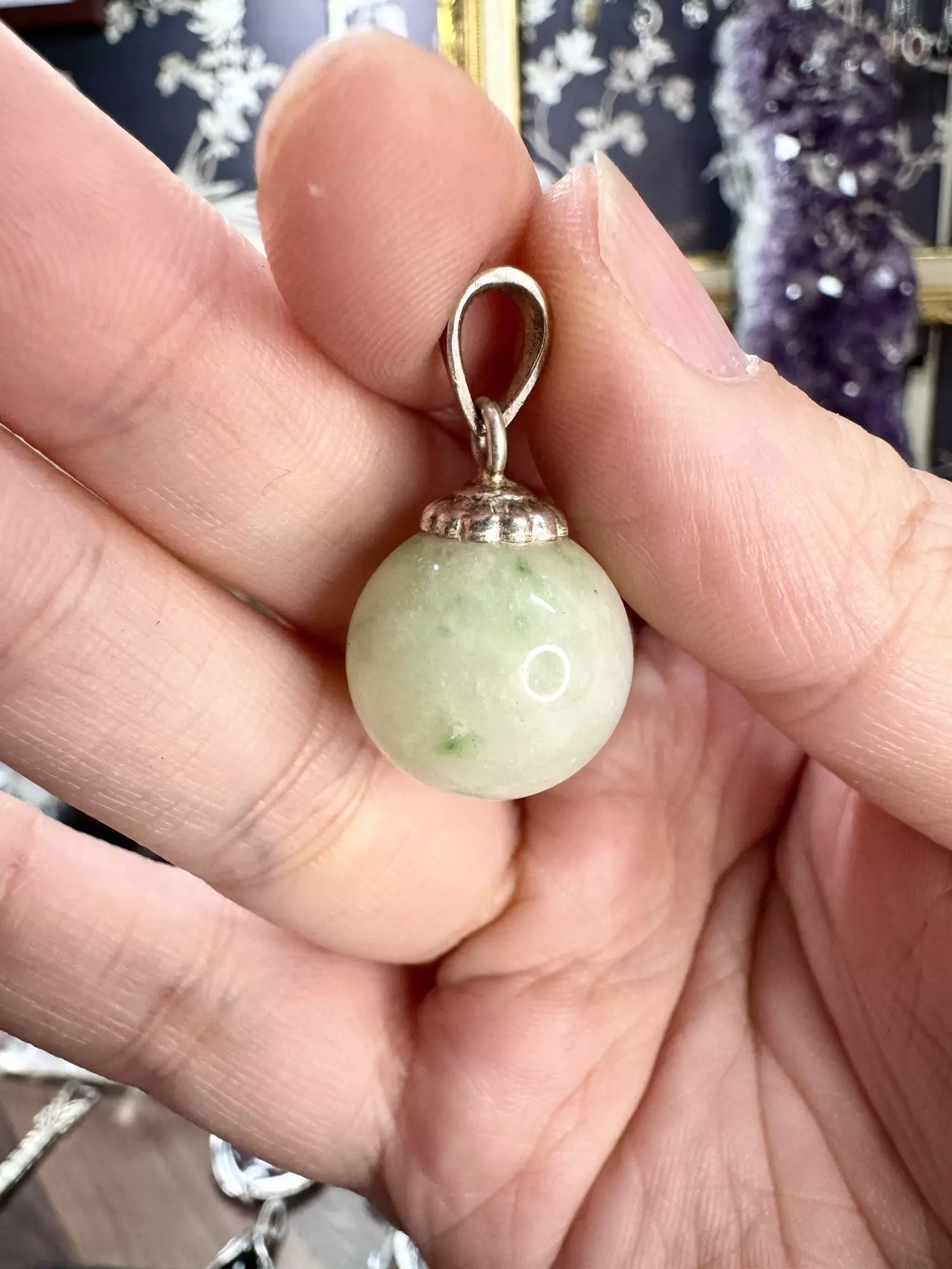 plant/$10| Green Jade Pendant #2-0