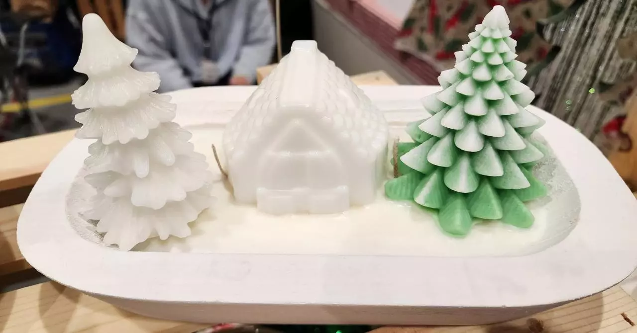 plant/Christmas Cottage Dough Bowl-0