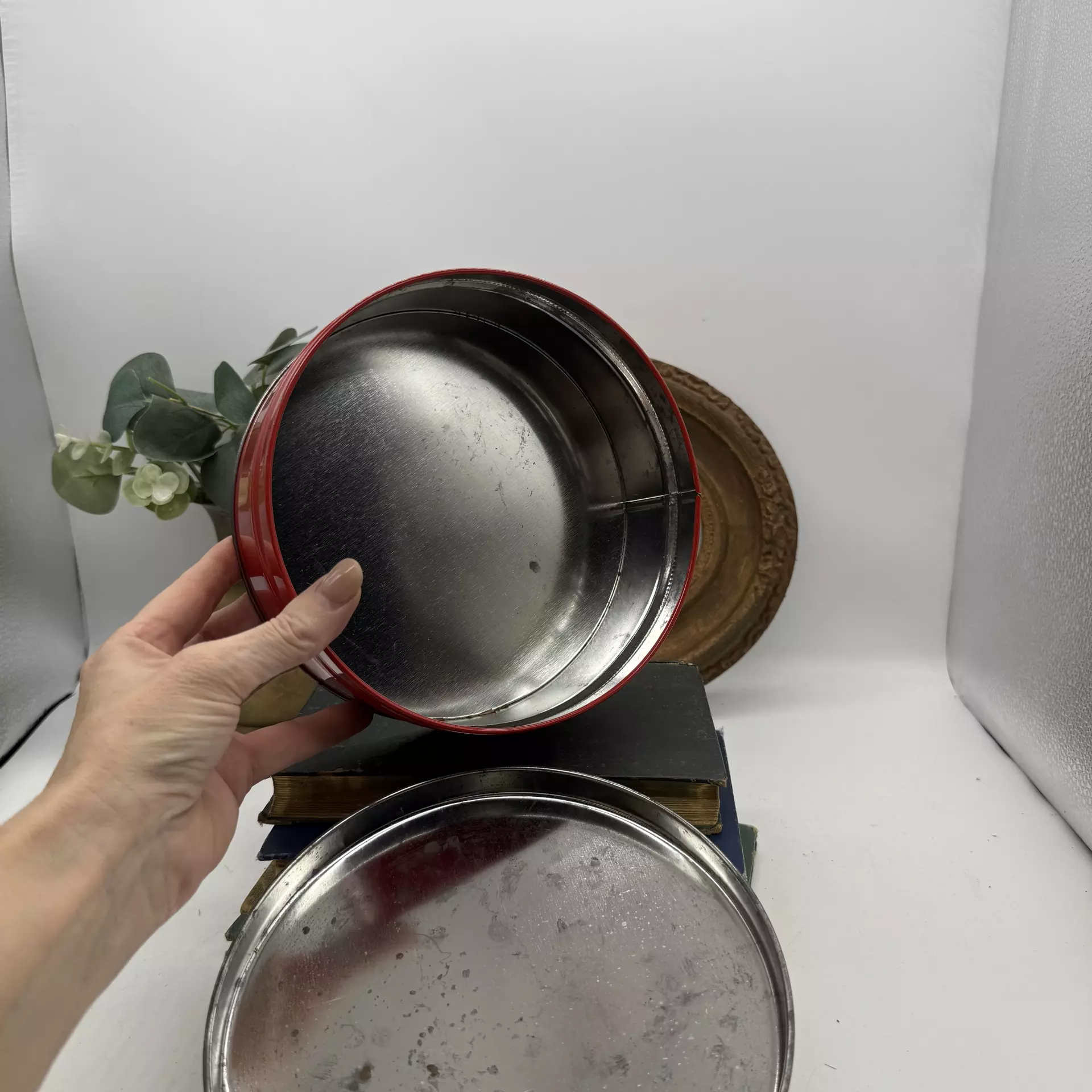 plant/Round poinsettia drip candle, Christmas tin-3