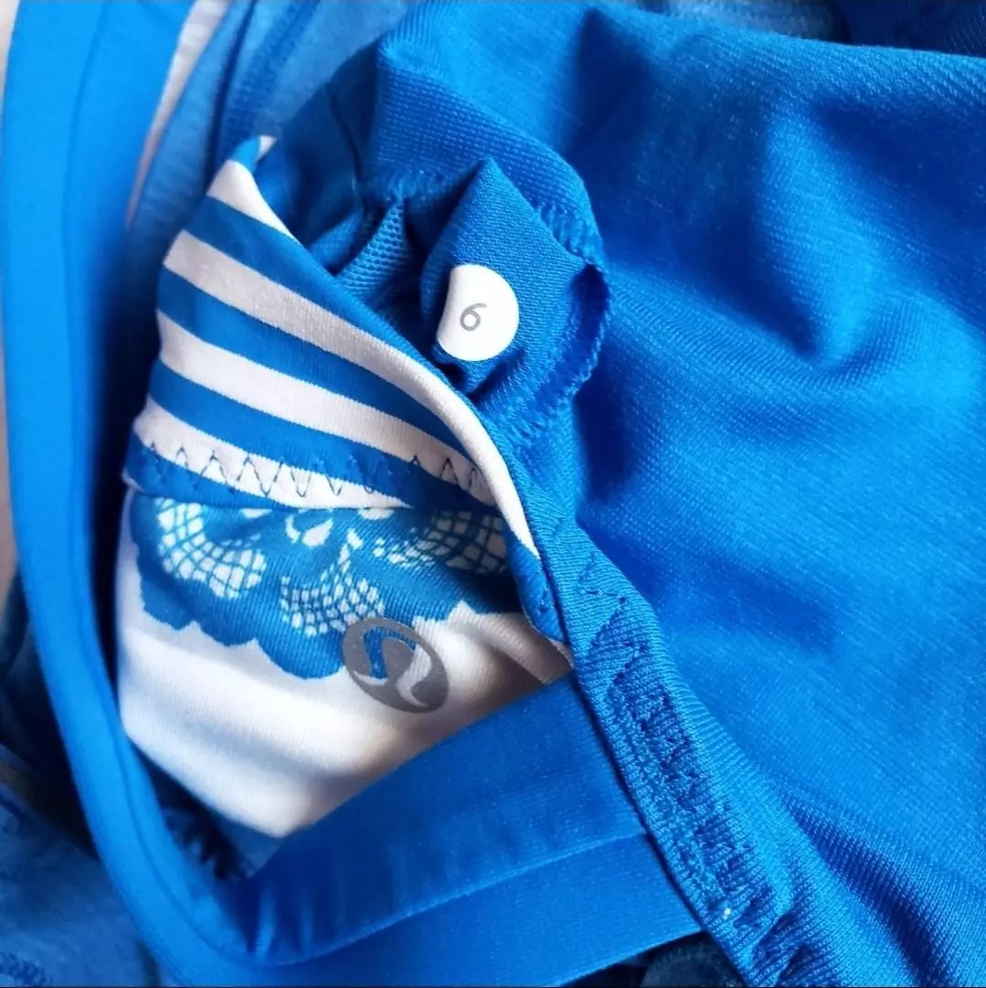 plant/⭐NEW⭐ Size 6, Lululemon - Floral Restless Tank Top-3