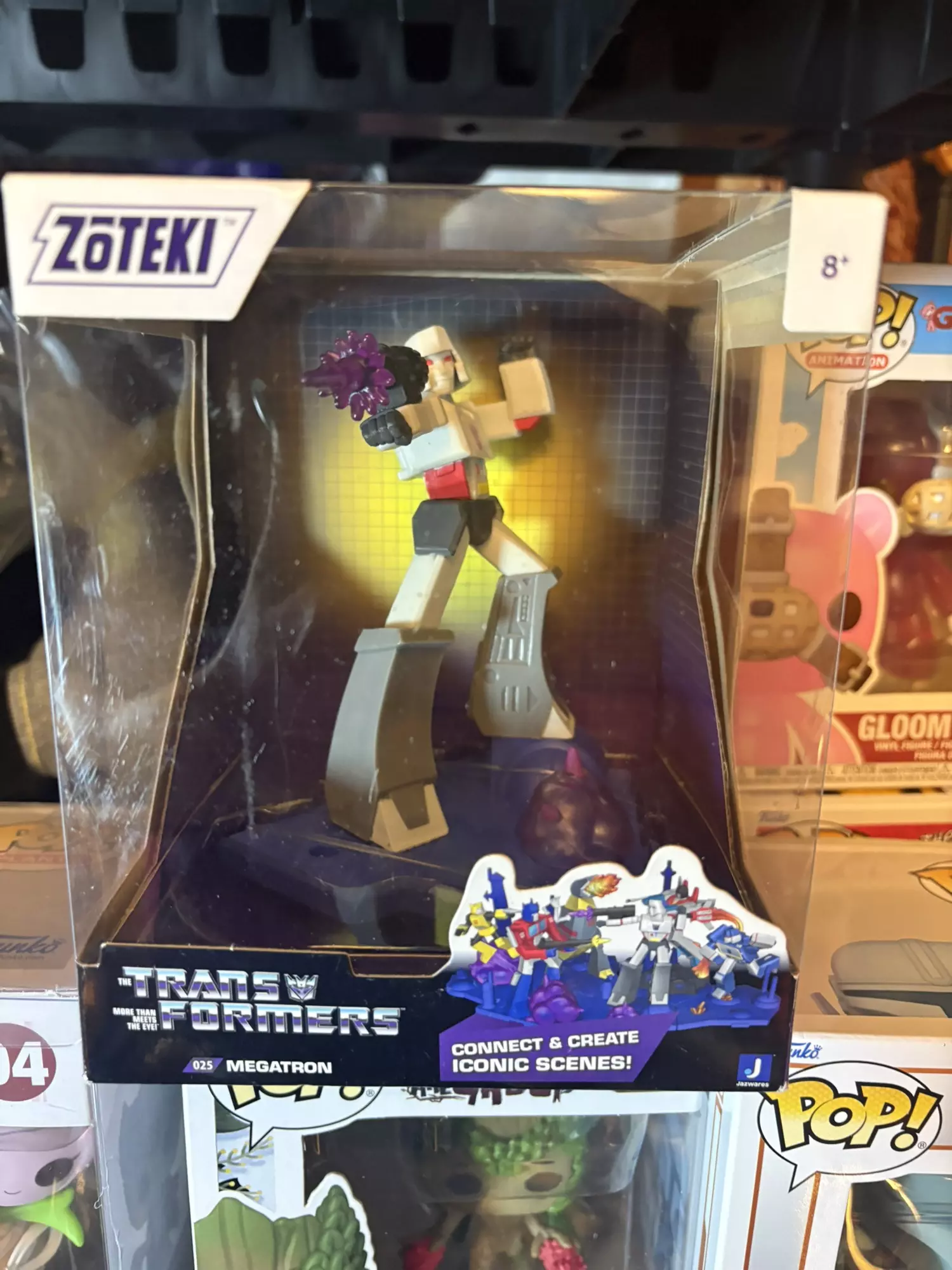 plant/Transformers figure - damaged box-0