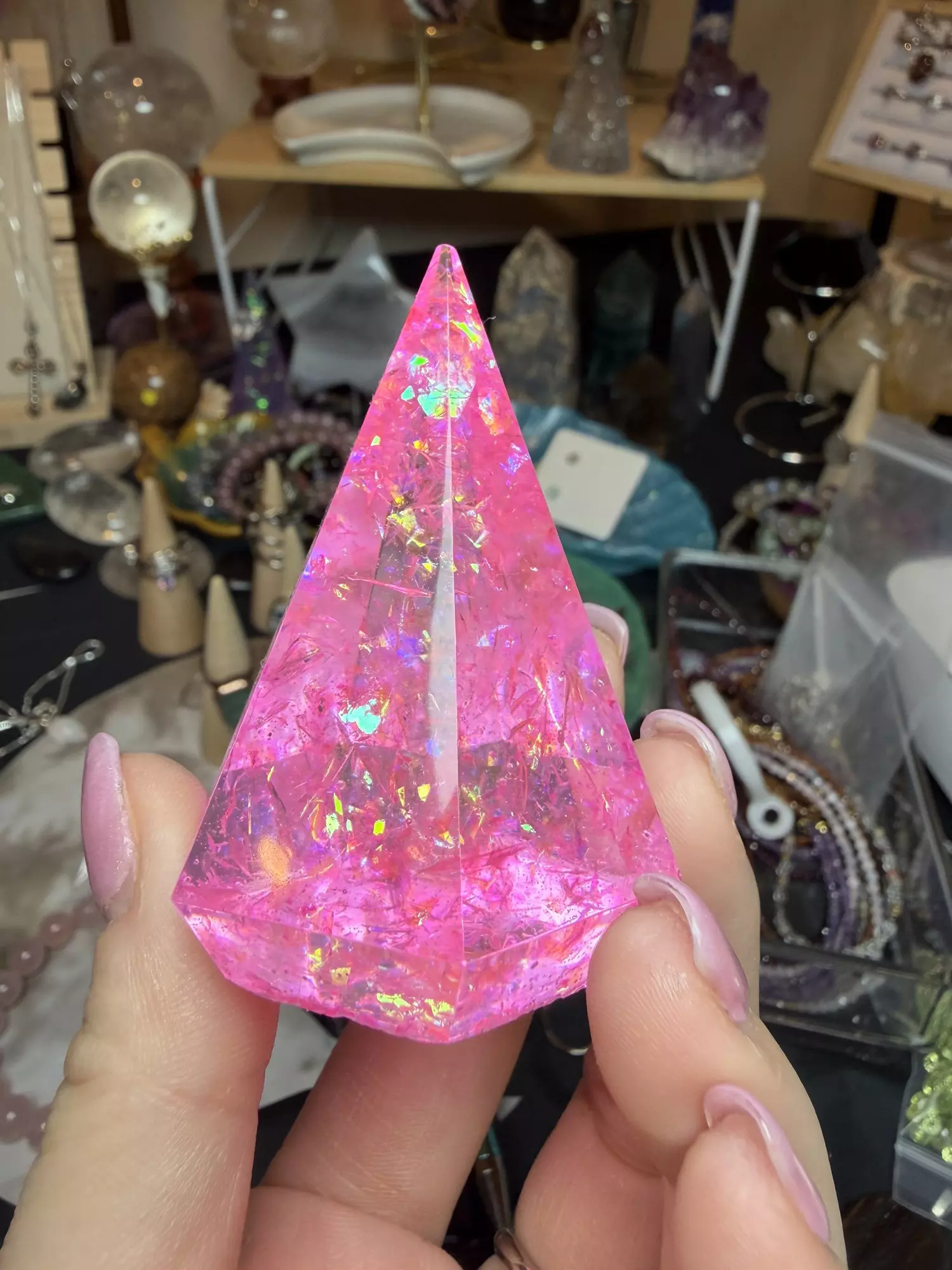 plant/pink ring holder (no ring included)-0