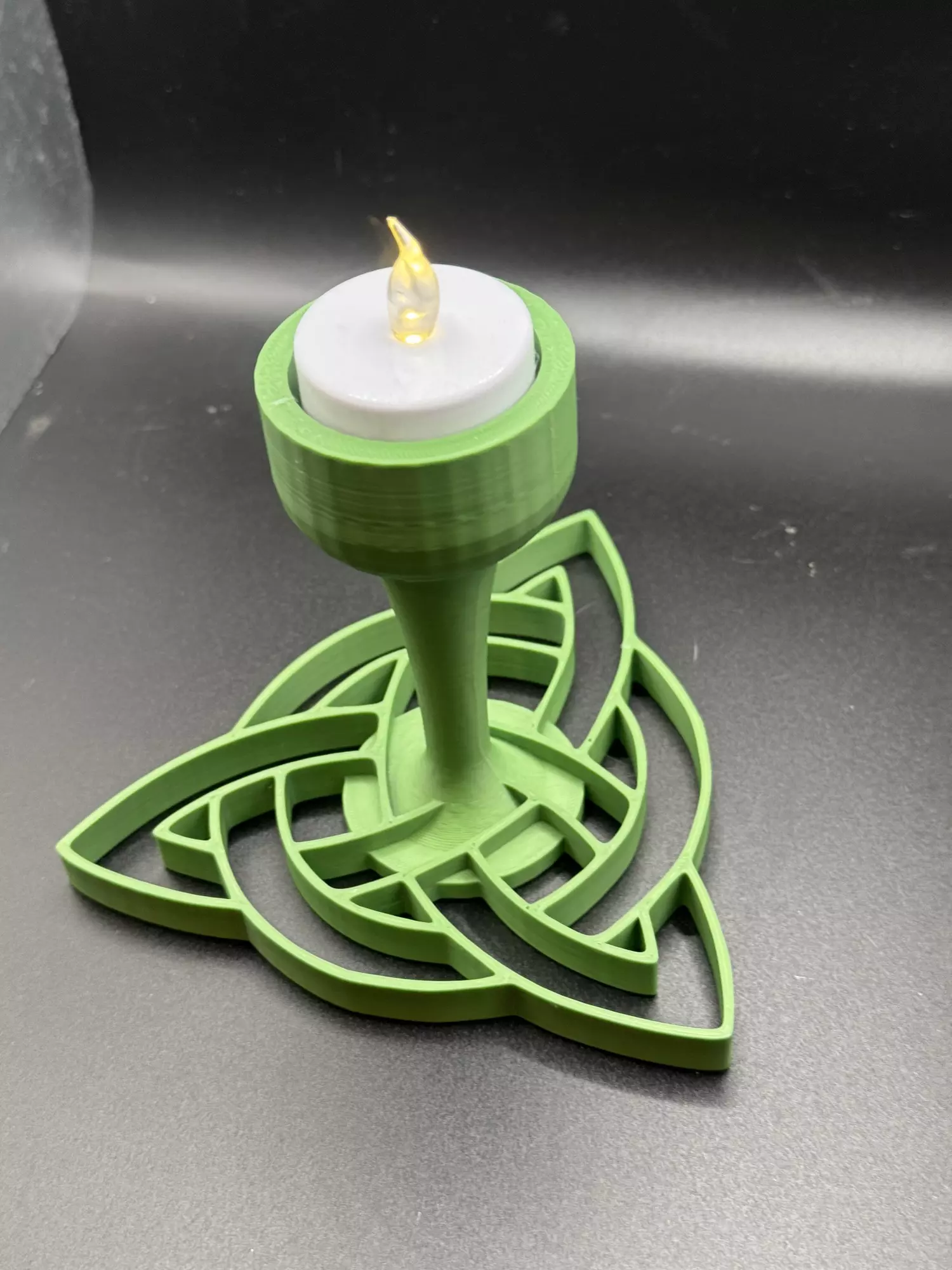 plant/Celtic knot candle holder-0