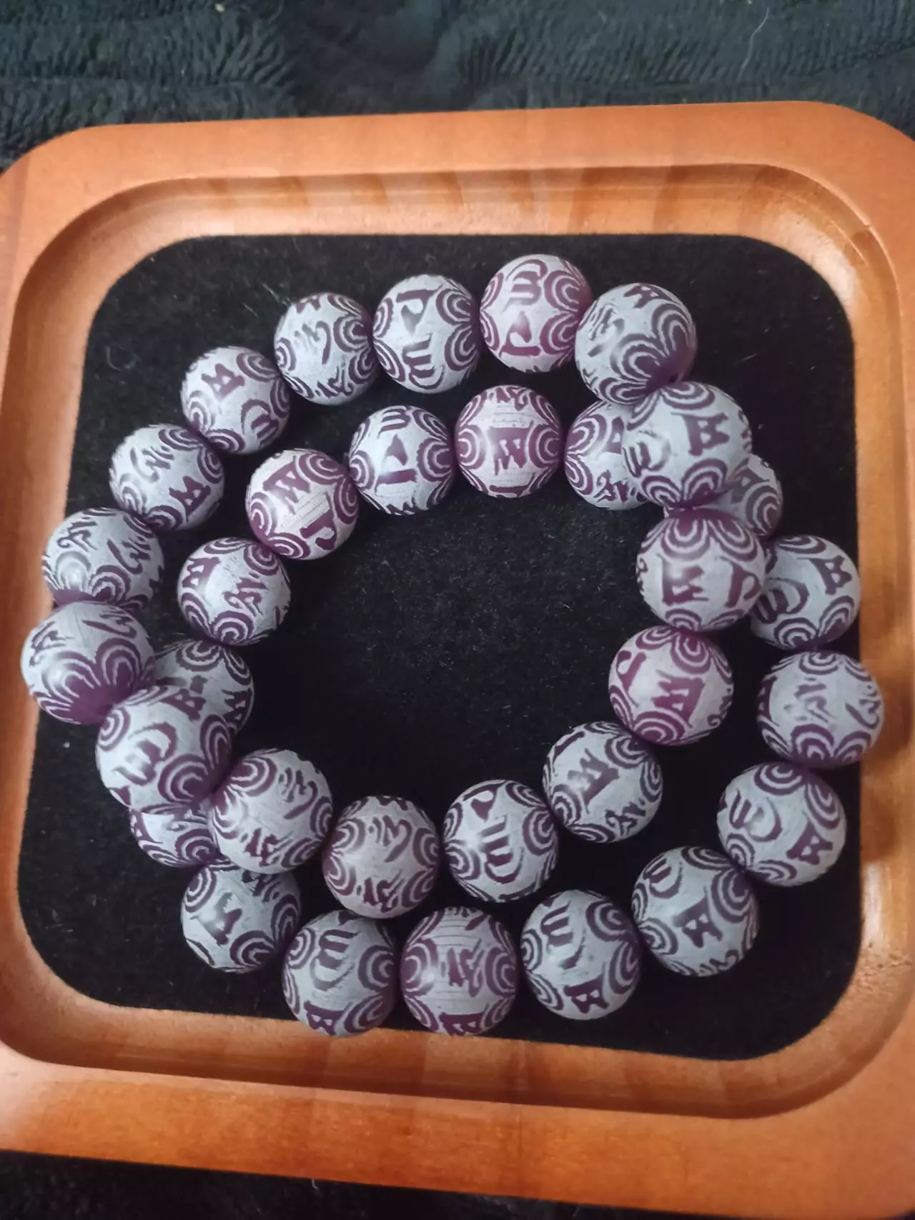 plant/Engraved Dark Purple Bodhi Root Bracelet-1