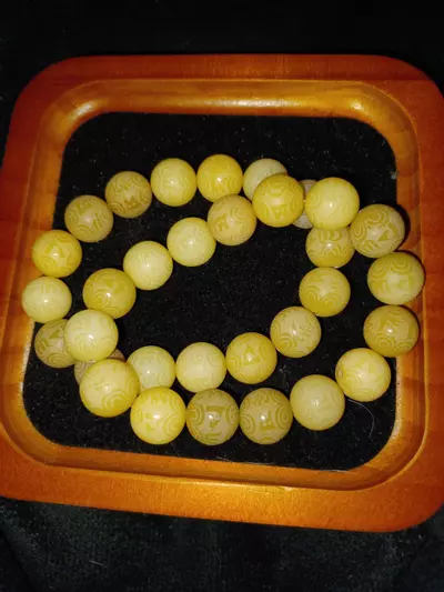 plant/Engraved Cream Gradient Bodhi Root Bracelet-0-thumbnail