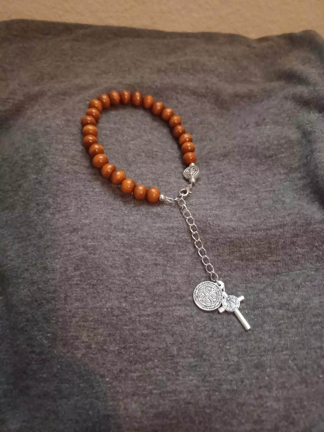 plant/Wooden Prayer Bracelet w/Cross and Lobster Claw closure-0