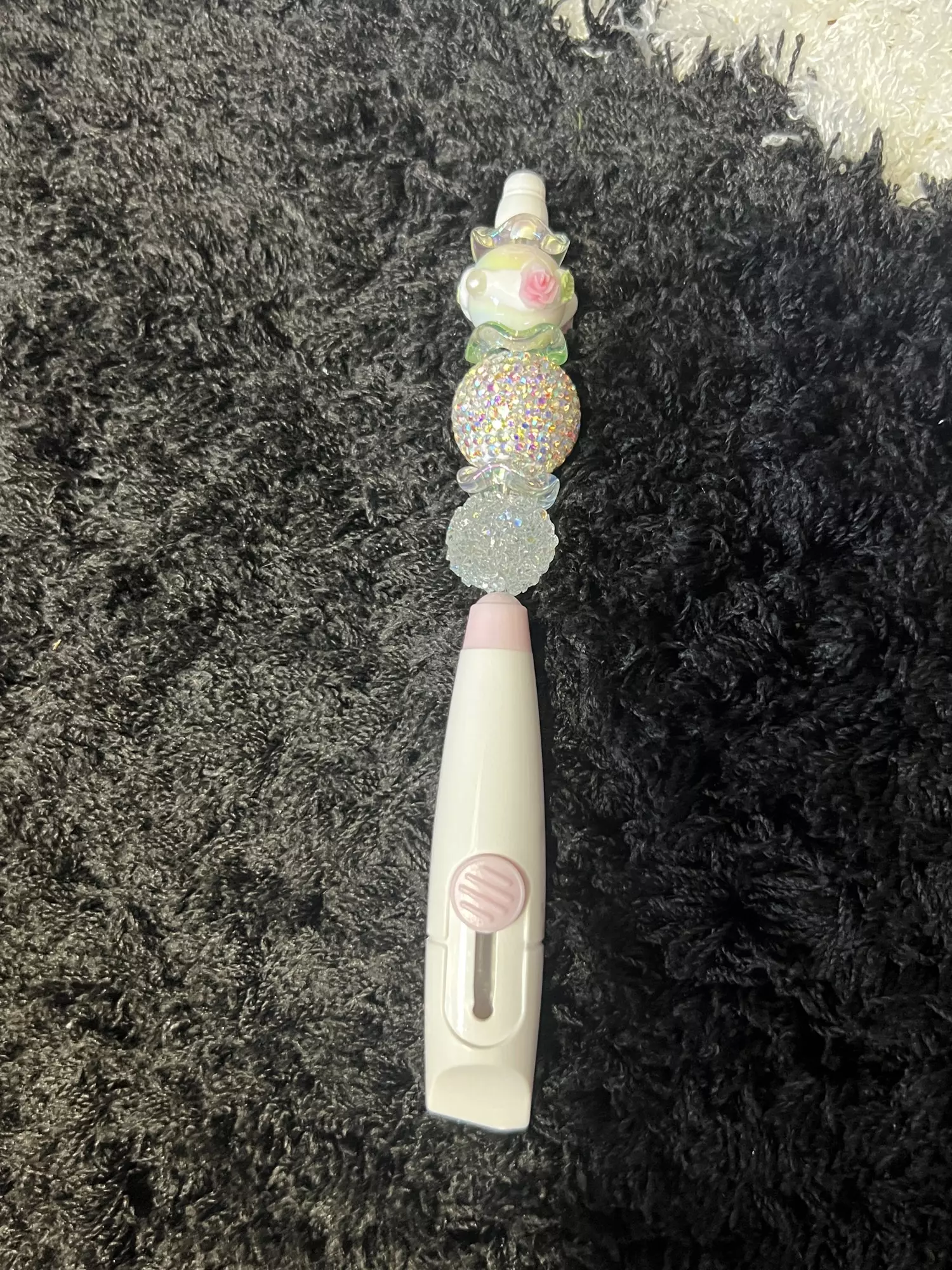 plant/White/Pink Floral Box Cutter-0