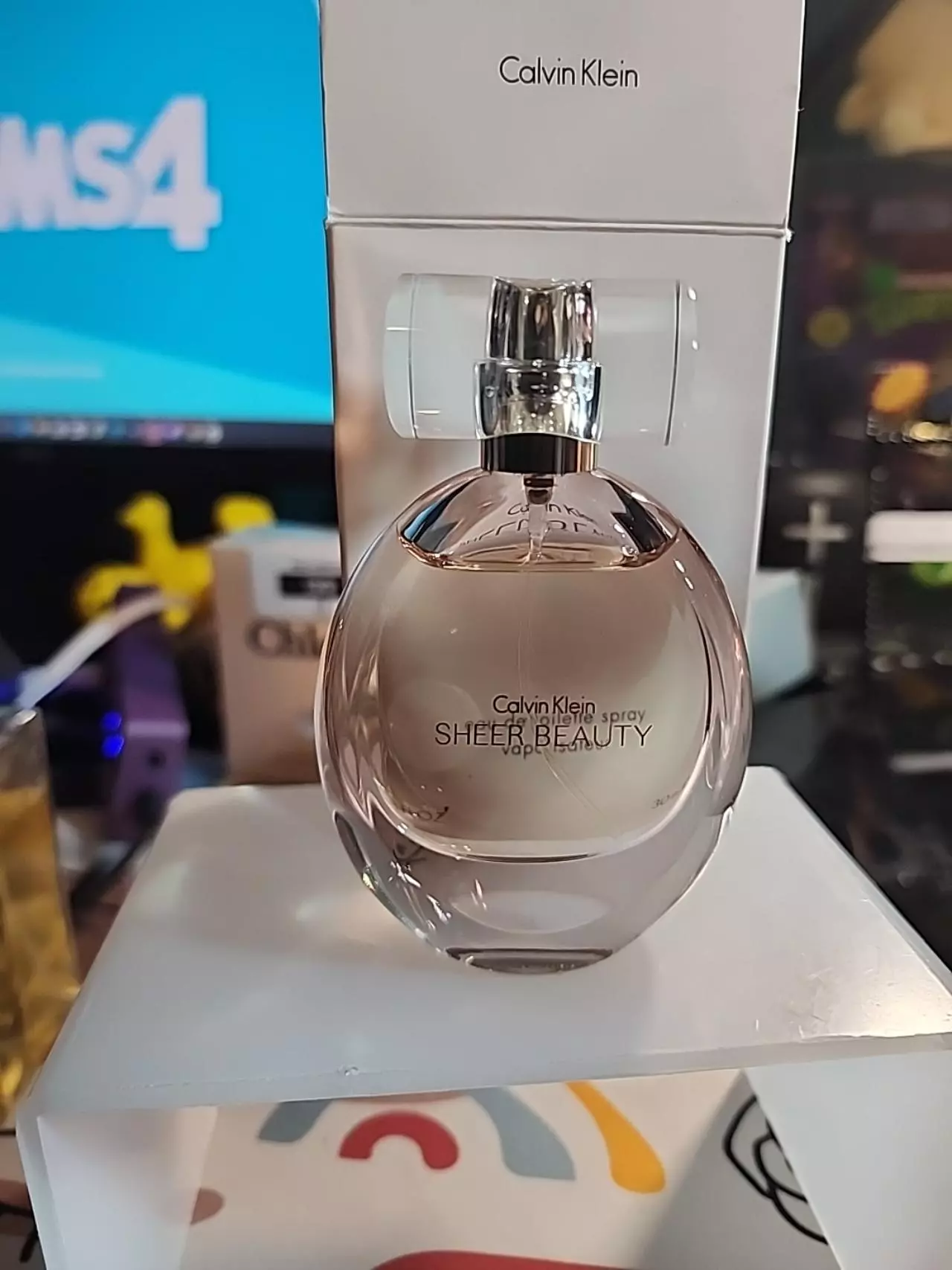 plant/Calvin Klein Sheer-0