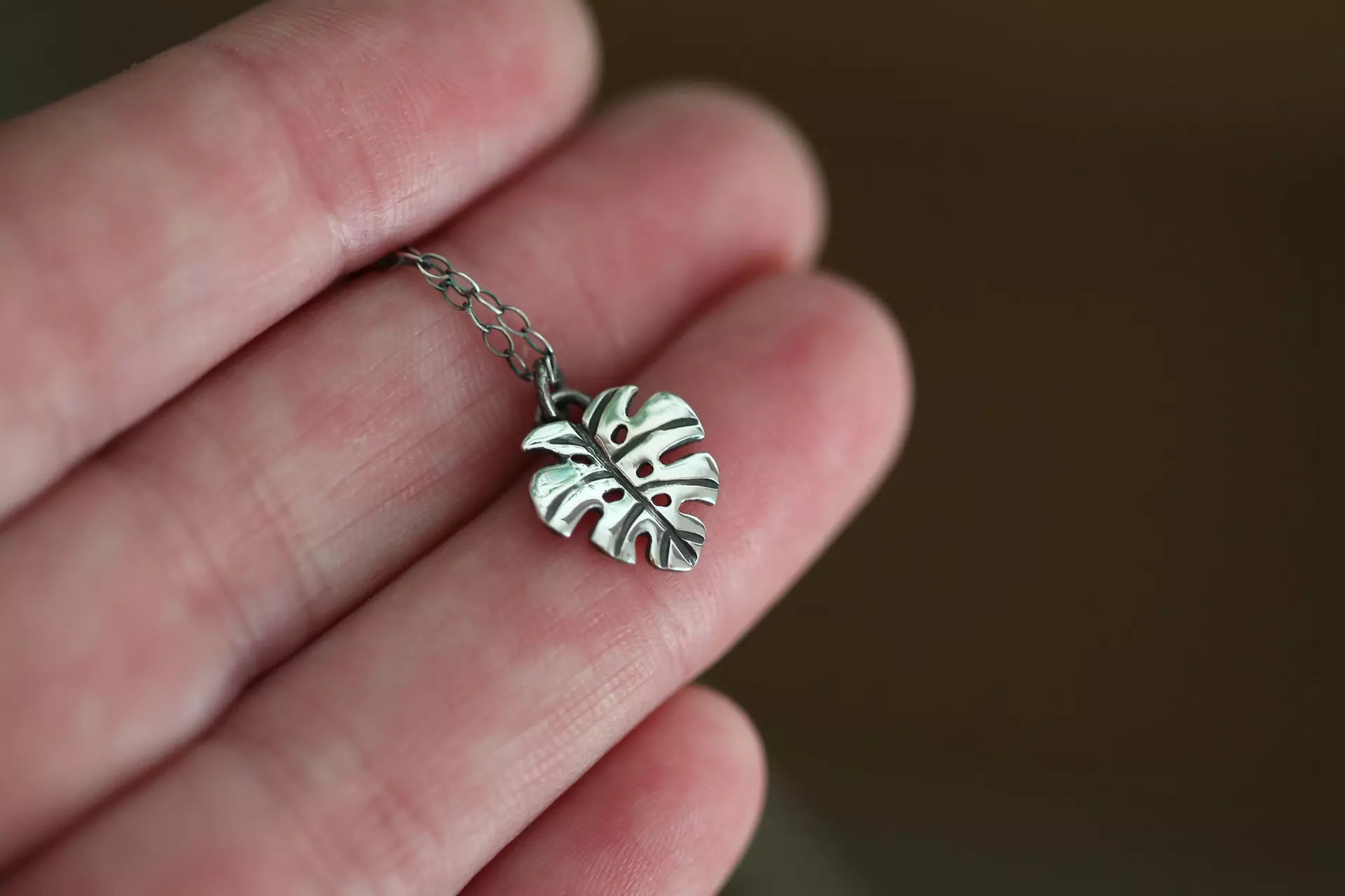 plant/Mini Monstera Necklace #2-1