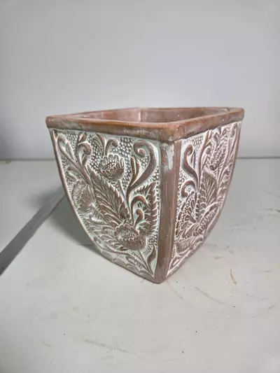 plant/6in fair trade terracotta planter-3-thumbnail